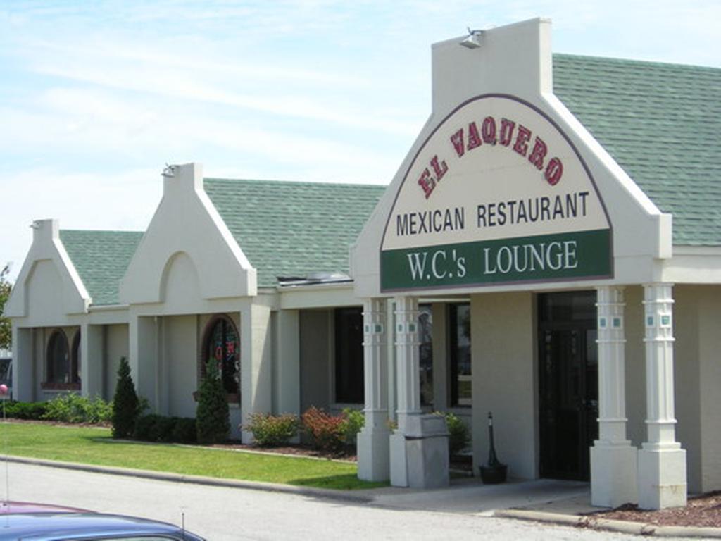 Moberly Inn & Suites Buitenkant foto